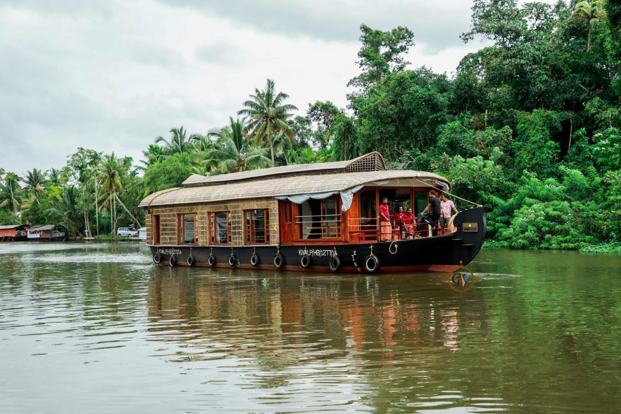 Grand Villa Houseboat Kumarakom Exteriér fotografie